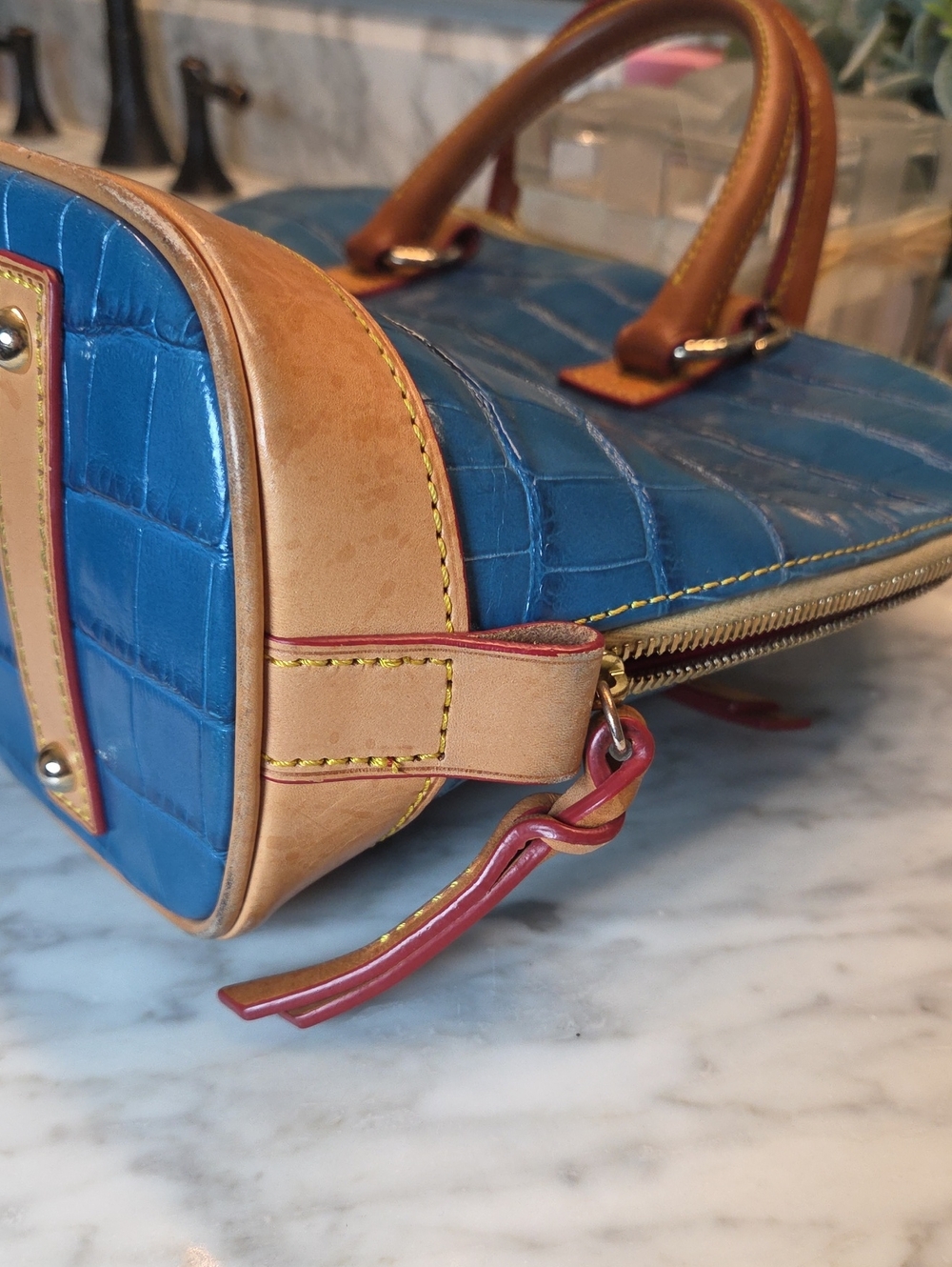 Pre-loved Dooney & Bourke Zip Zip Marine Blue Croc-Embossed Satchel w/ Card Case - Picture 7 of 10